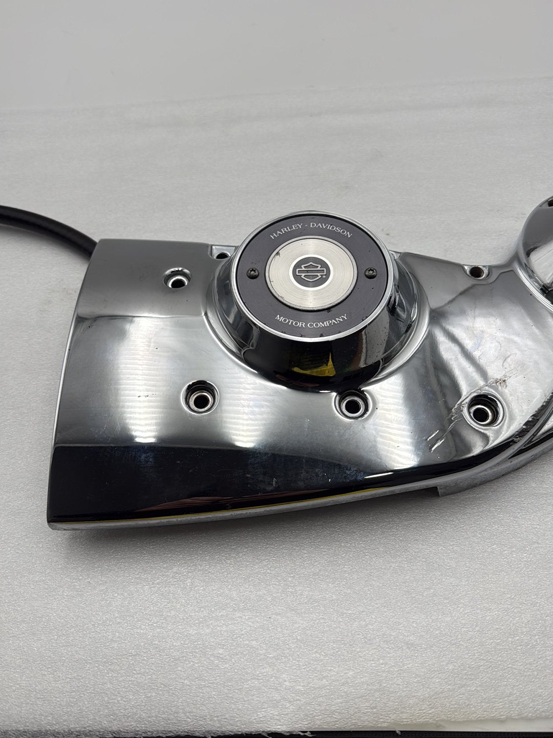 2004 - 2013 Harley-Davidson Sportster Custom Twin Camshaft Cam Cover Chrome 25230-04A