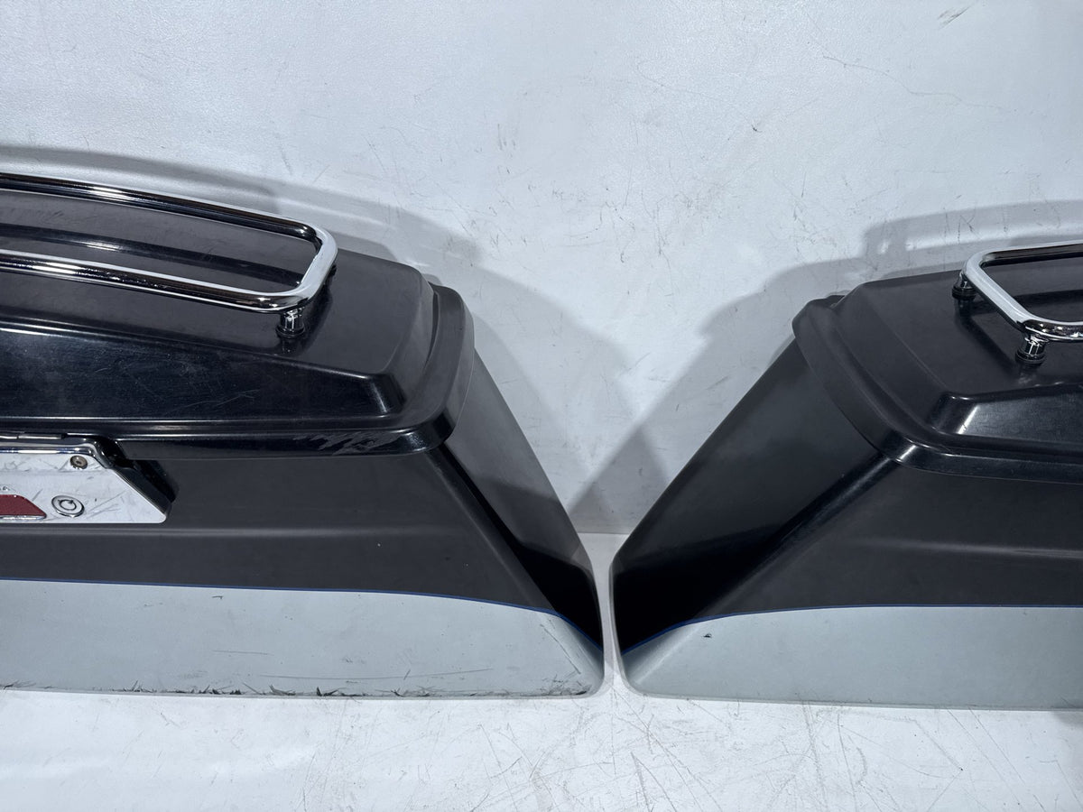 2012 Harley Electra Glide Touring Ultra OEM Left Right Saddlebags Luggage NOKey