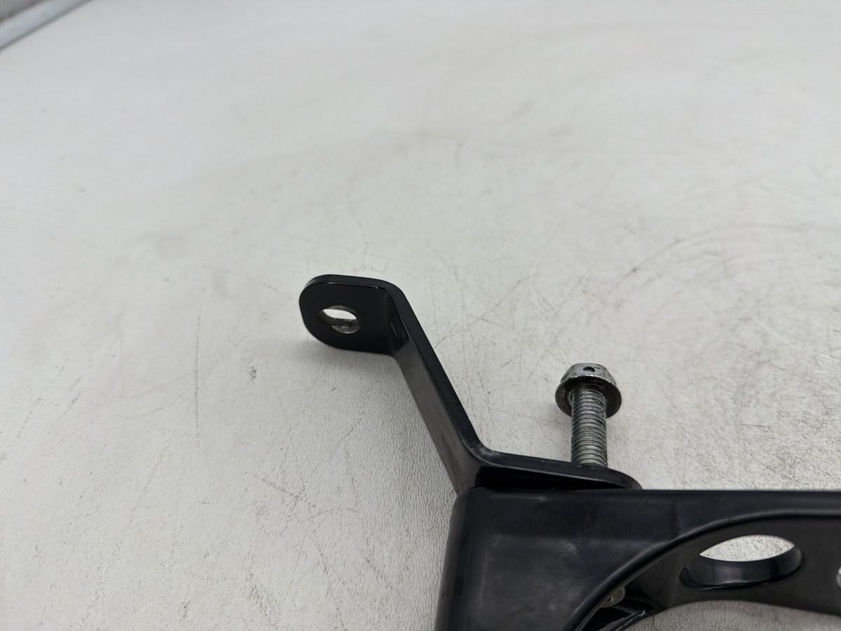 2001 Harley Heritage Softail Classic Left Right Driver Footpeg Bracket Mounts