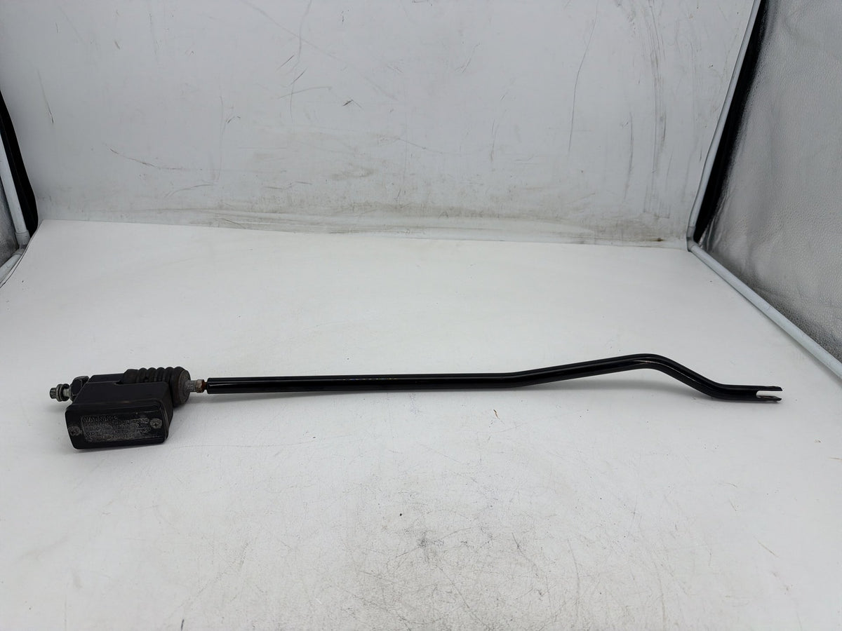 05 Harley Dyna Super Glide Custom FXDC OEM Rear Brake Master Cylinder Reservoir