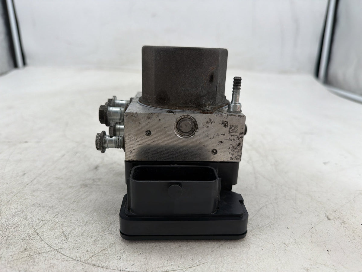 2015 Harley Electra Glide Touring Ultra OEM ABS Brake Pump & Control Module