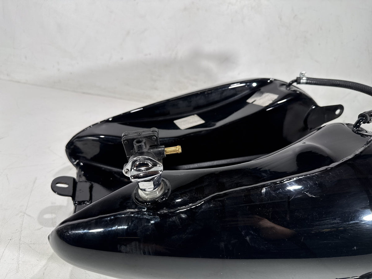 2006 Harley Street Glide Touring FLHX OEM Fuel Gas Tank Gasoline Reservoir