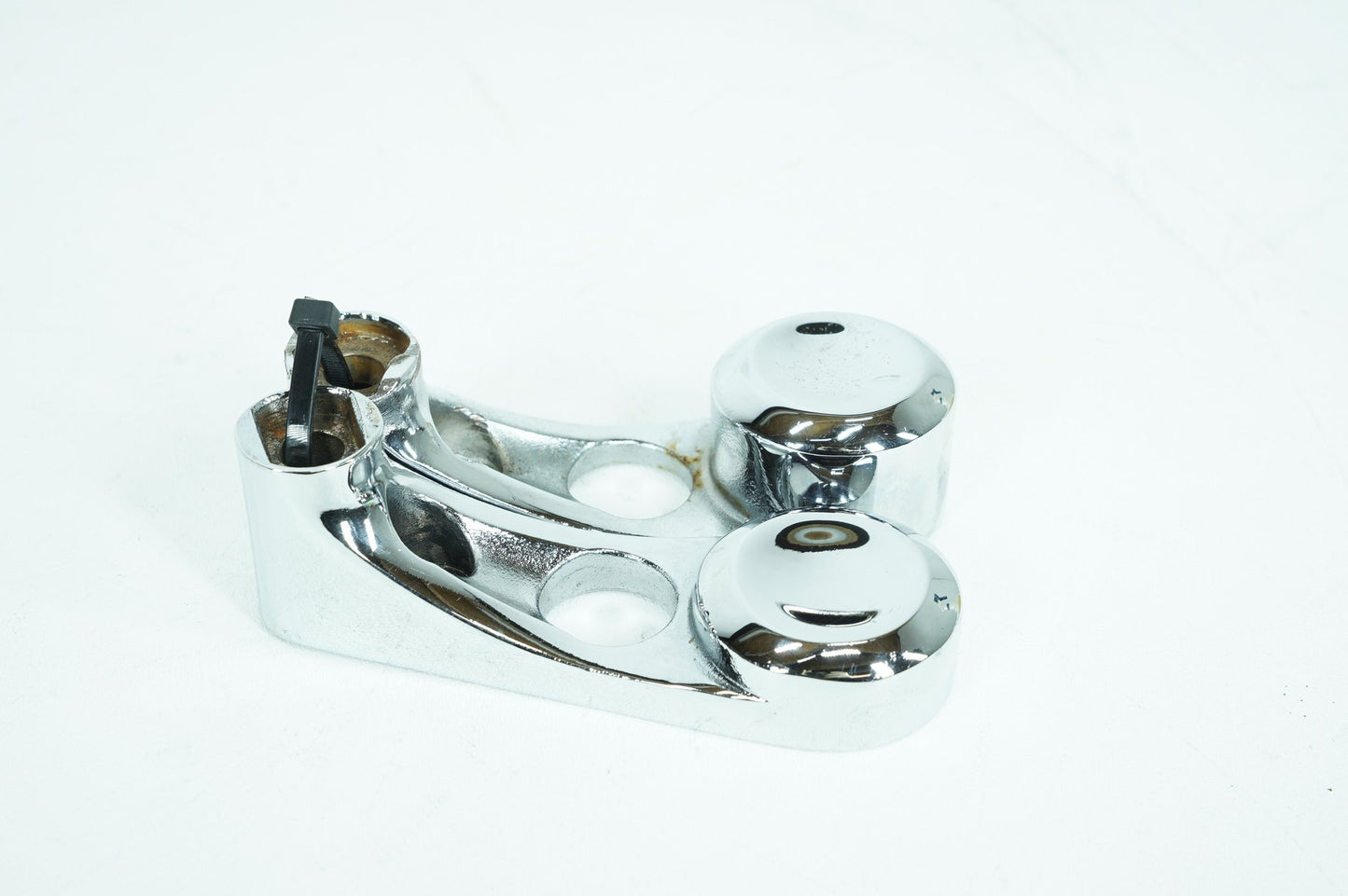 1999 - 2006 Harley-Davidson Softail Heritage Left Driver Footpeg Bracket Mount