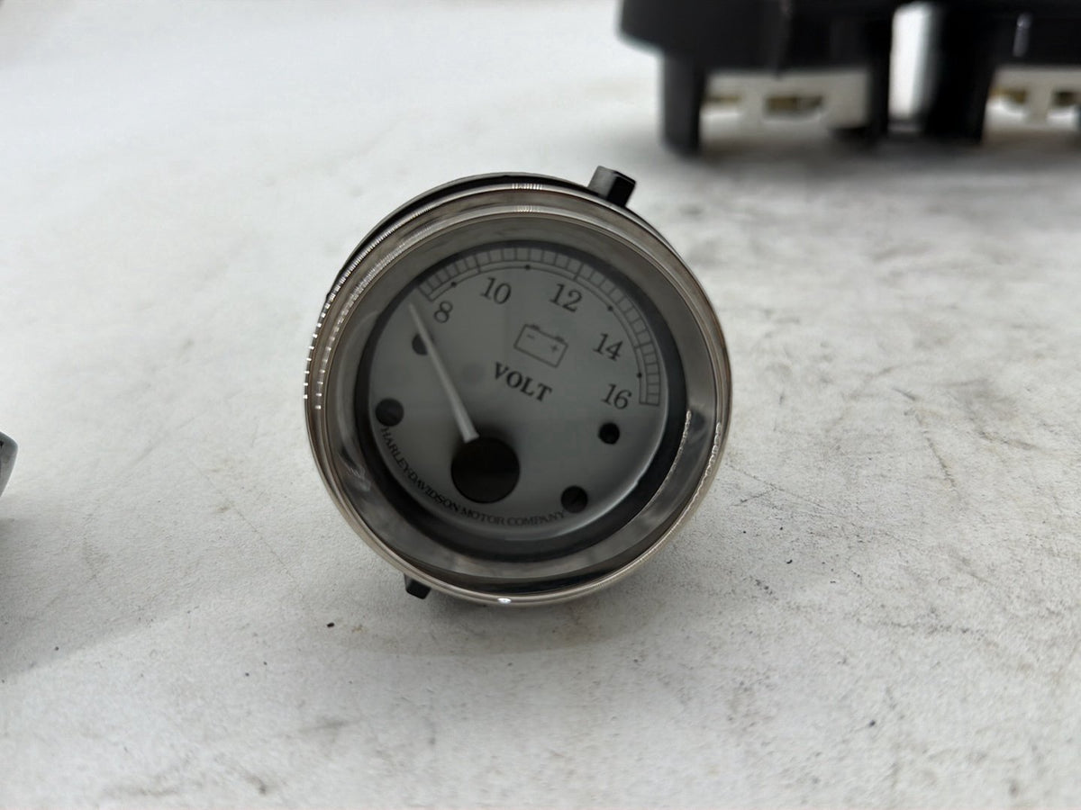 2011 Harley Road Glide Touring FLTRX OEM Air Oil Volt Fuel Tacho Speedo Gauges