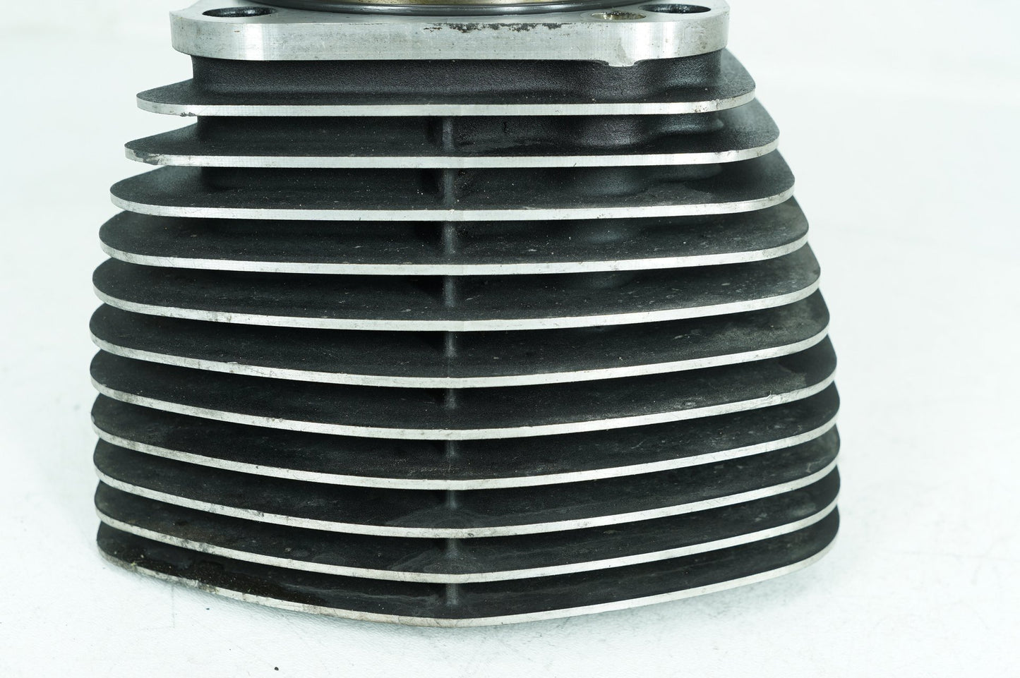 1999 - 2006 Harley-Davidson Touring Road King Twin Cam Engine Jug 1 Cylinder Barrel  	16526-99