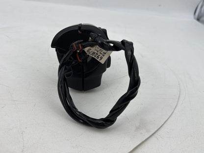 2019 - 2023 Harley-Davidson Touring Street Glide Right Engine Start Kill Switches Controls 71500129B