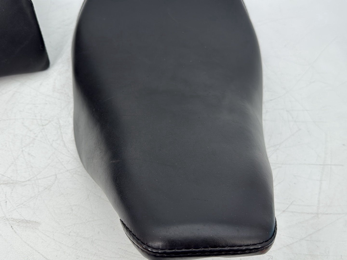 2006 Harley Touring FLHRI Road King OEM Passenger Driver Seat Saddle Le Pera