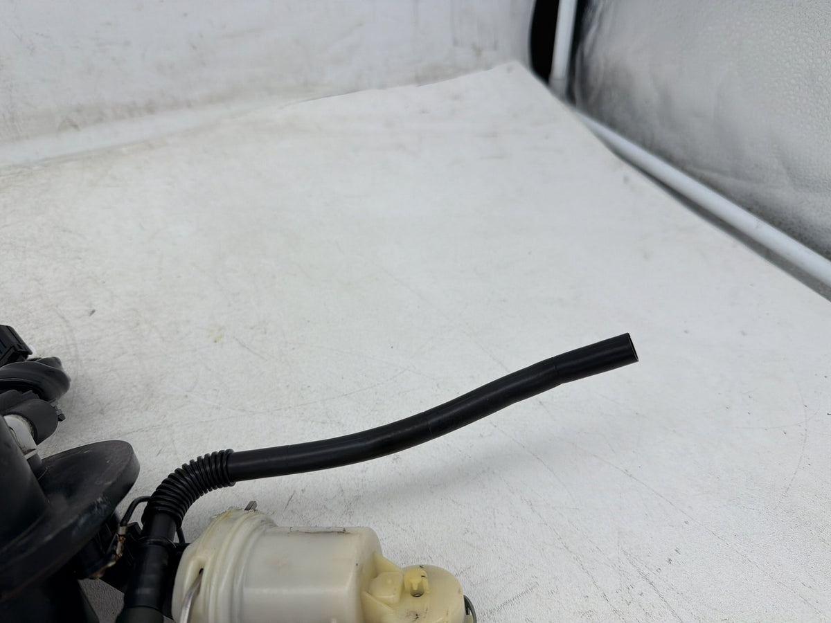 2011 Harley Electra Glide Touring Ultra OEM Fuel Pump Gas Gasoline Petrol Sending