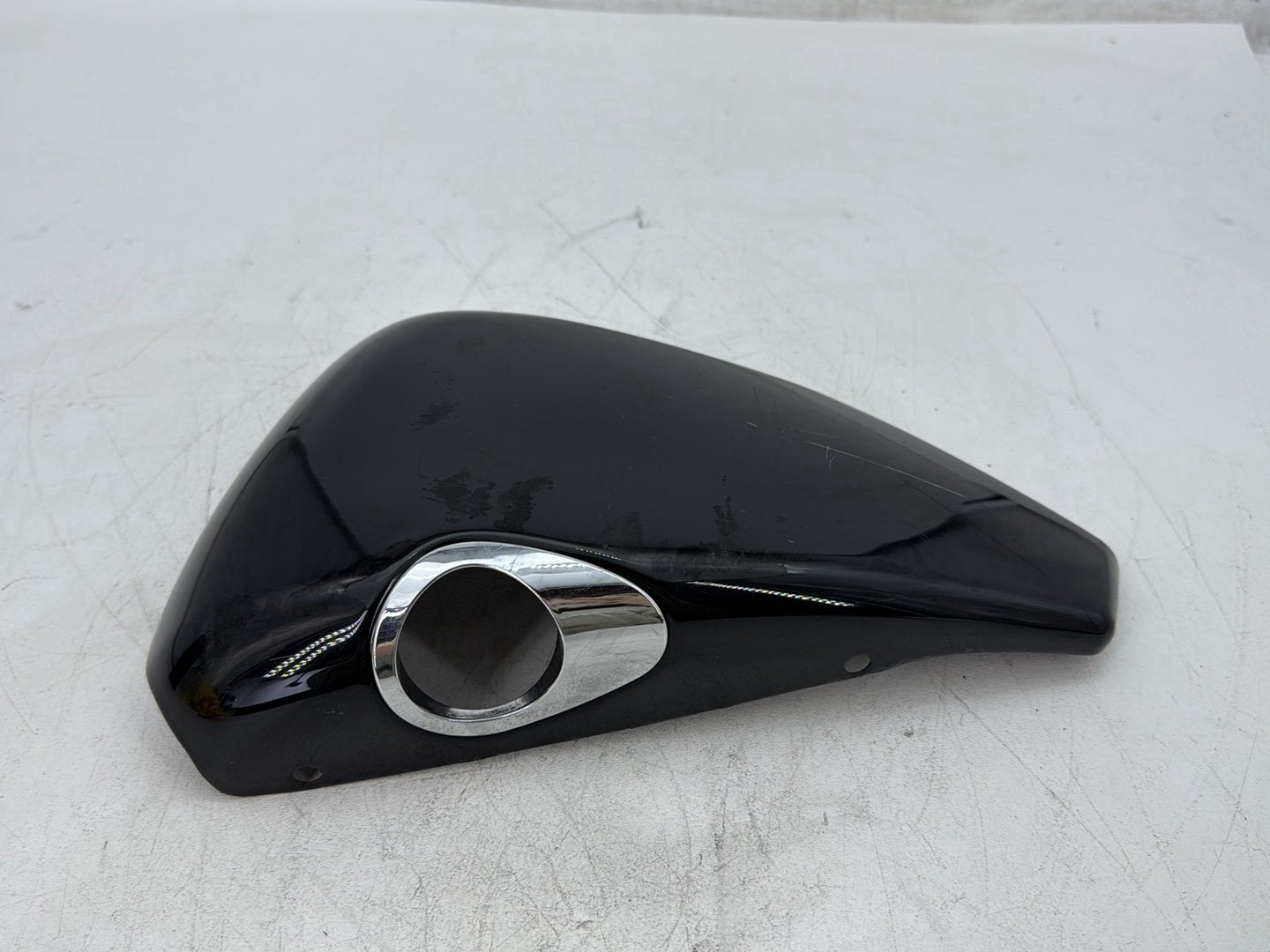 2009 Harley Sportster 883 Low XL883L OEM Right Fairing Side Oil Tank Cover
