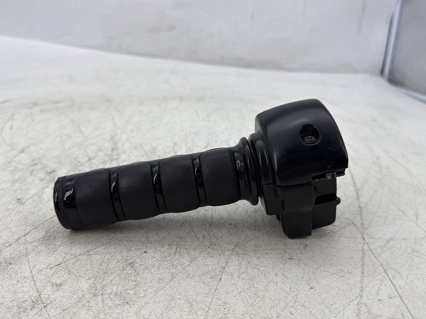 2006 Harley Road King Touring FLHRCI Classic OEM Right Engine Start Kill Switches Controls