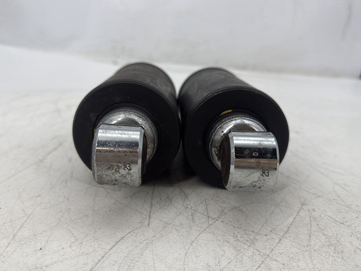 2006 Harley Softail FLSTCI Heritage Classic OEM Rear Left Right Shock Absorbers