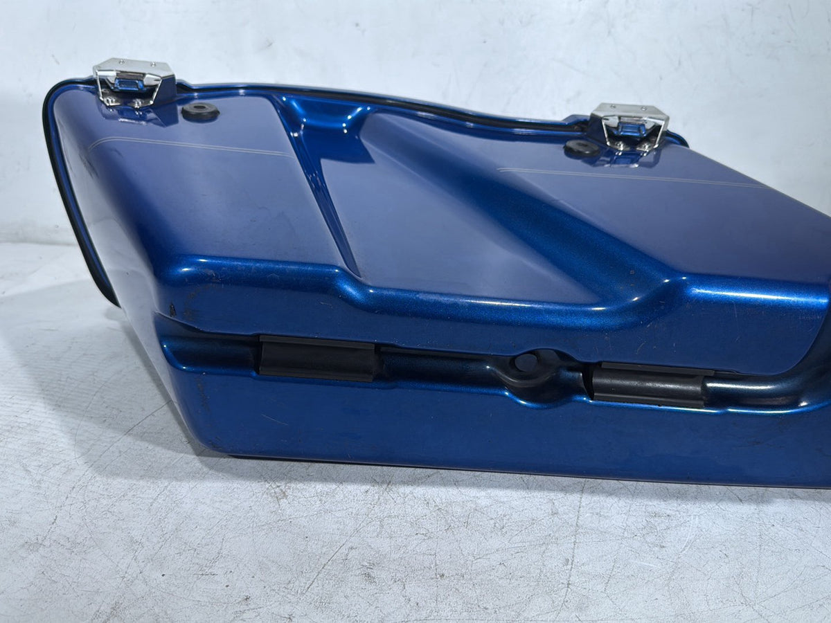 2007 Harley Electra Glide Touring Ultra OEM Right 1 Saddlebag Luggage NO Key
