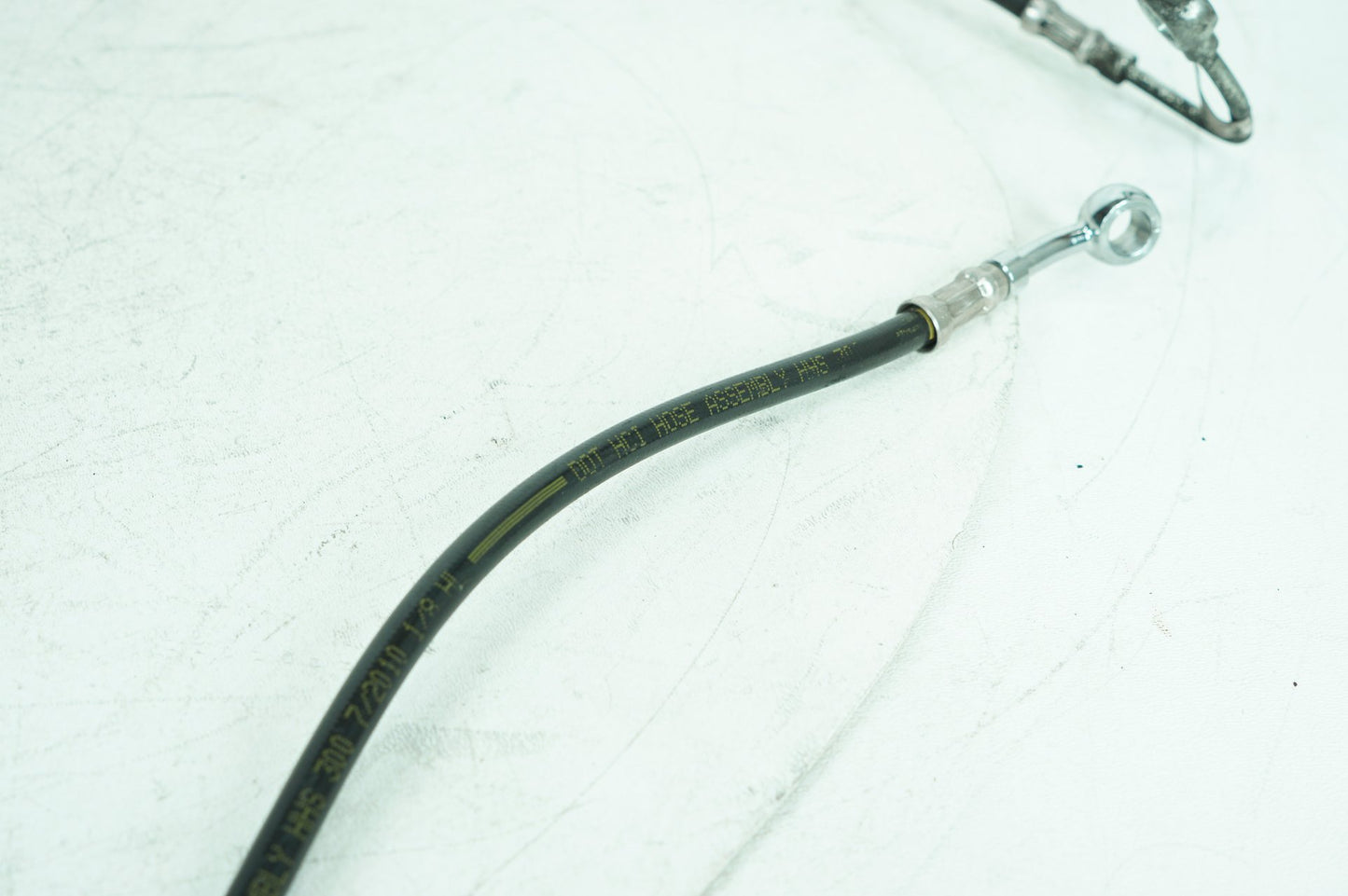 2007 - 2016 Harley-Davidson Touring CVO Street Glide Screamin Front Brake Hose Line Pipe ABS 46673-10