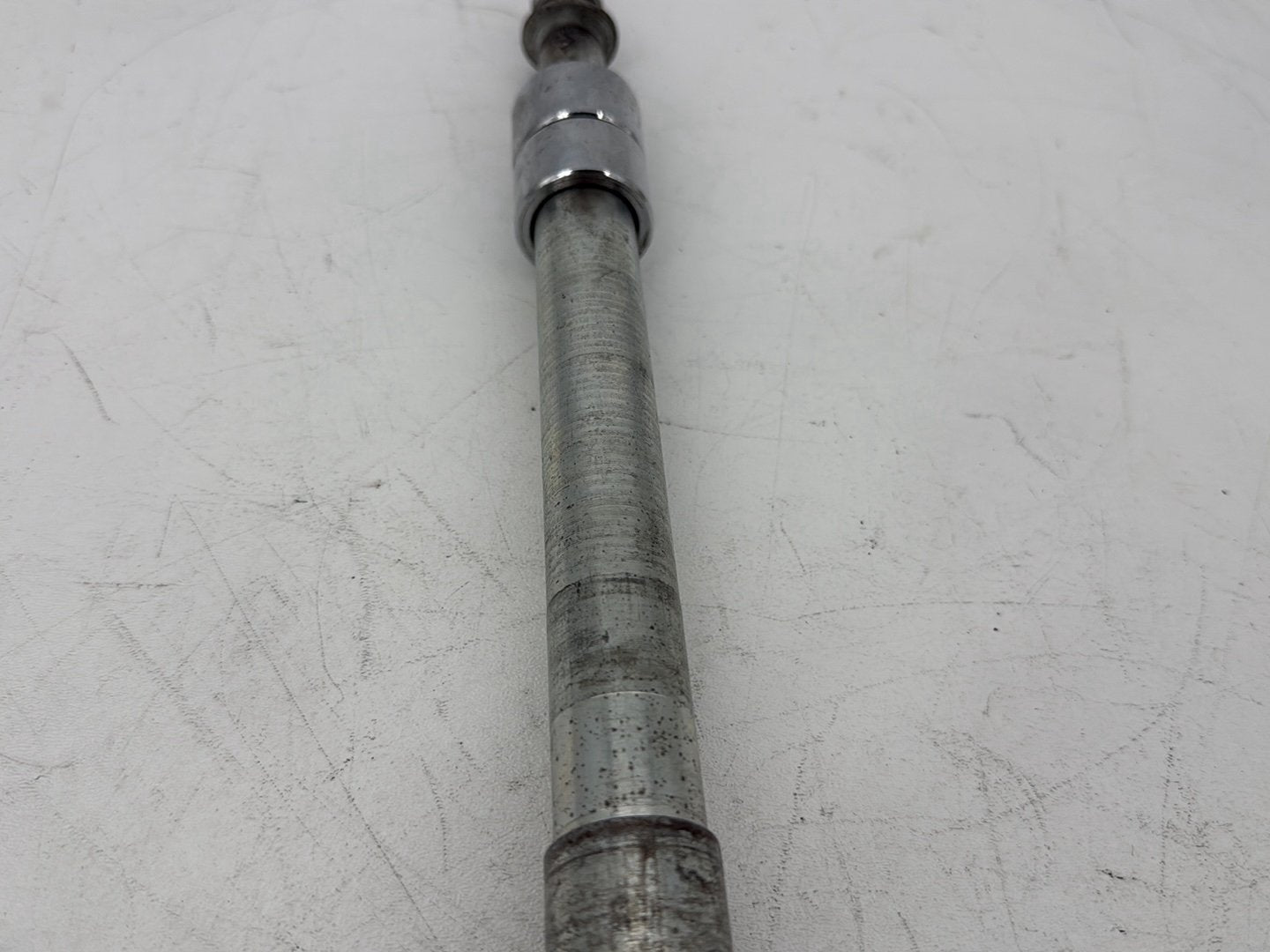 2007 - 2012 Harley-Davidson Touring Electra Glide Ultra Front Wheel Axle Bolt Shaft 	41547-07A