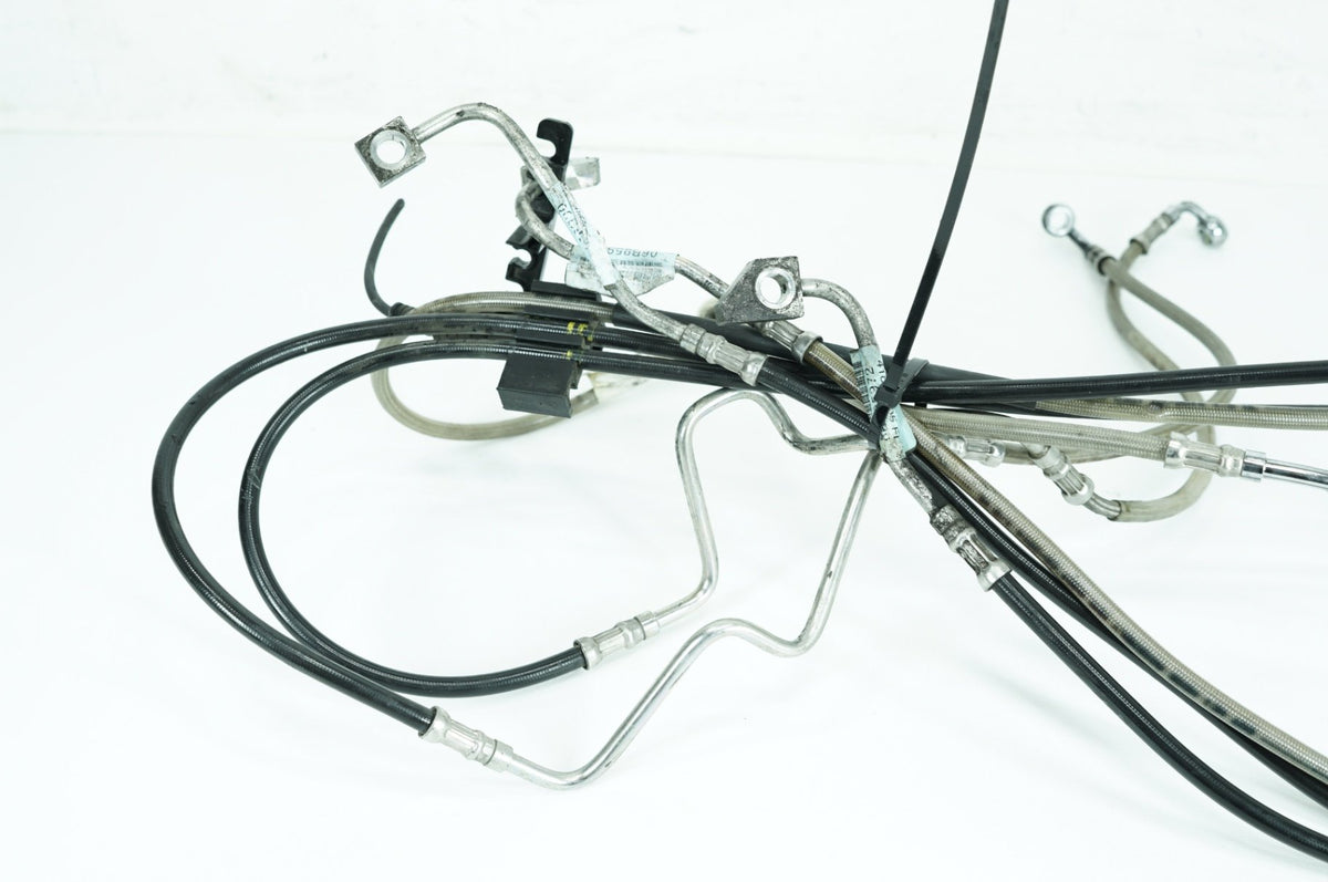 2014 Harley Touring SE CVO Electra Eagle OEM Front Brake Hose Line Pipe ABS