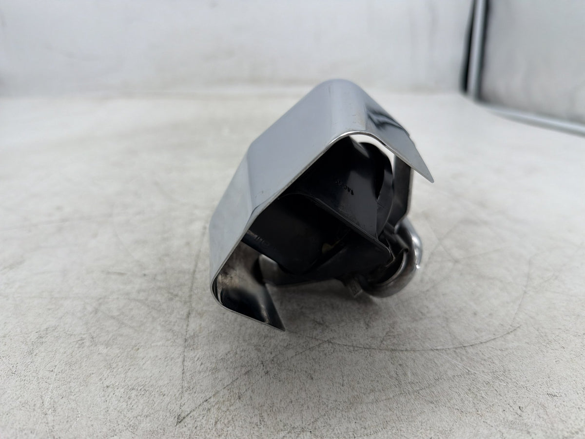 2010 Harley Electra Glide Touring Ultra OEM Horn Signal Klaxon Chrome Cover