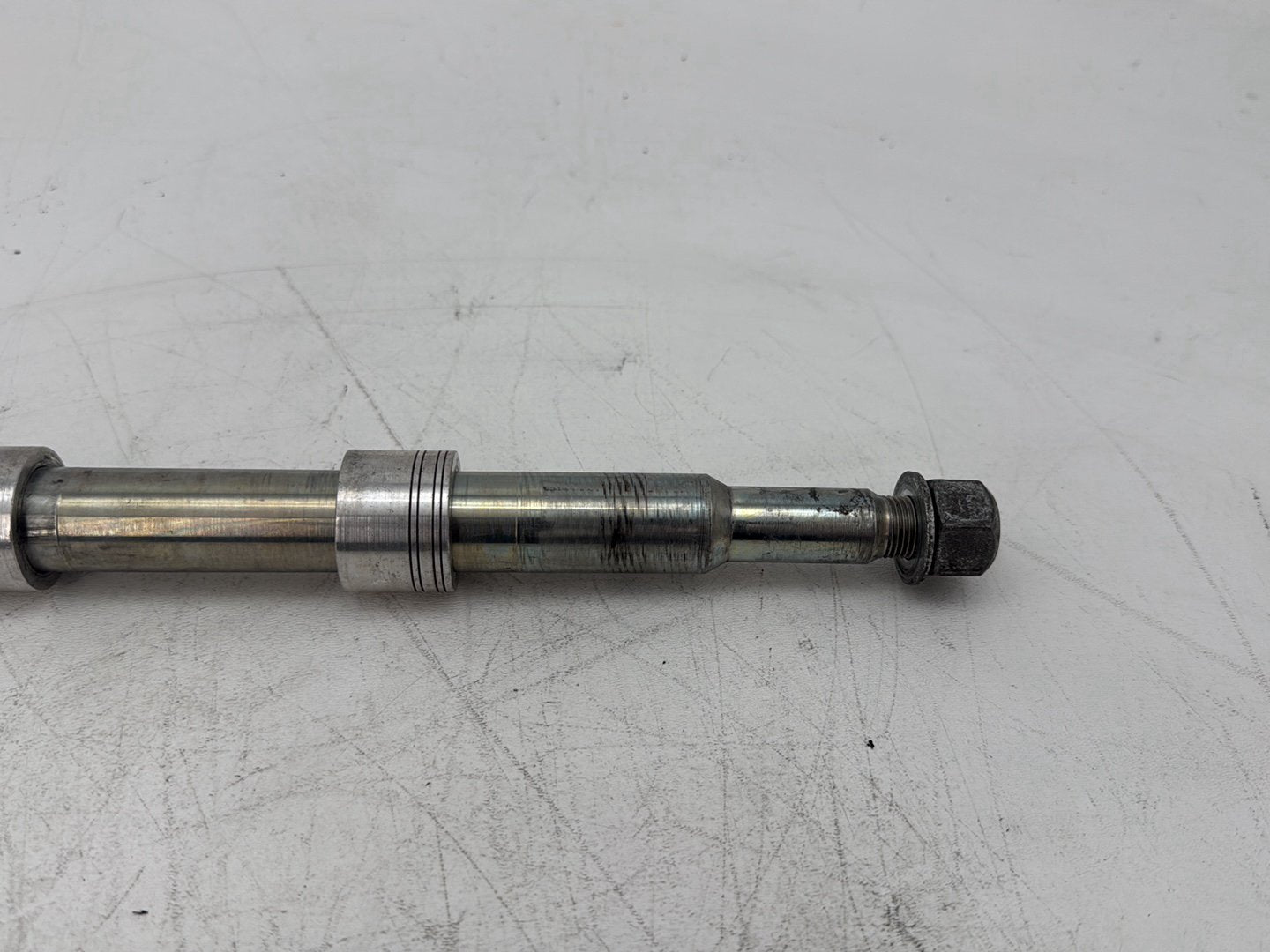 2013 Harley Electra Glide Touring Ultra FLHTCUI OEM Front Wheel Axle Bolt Shaft