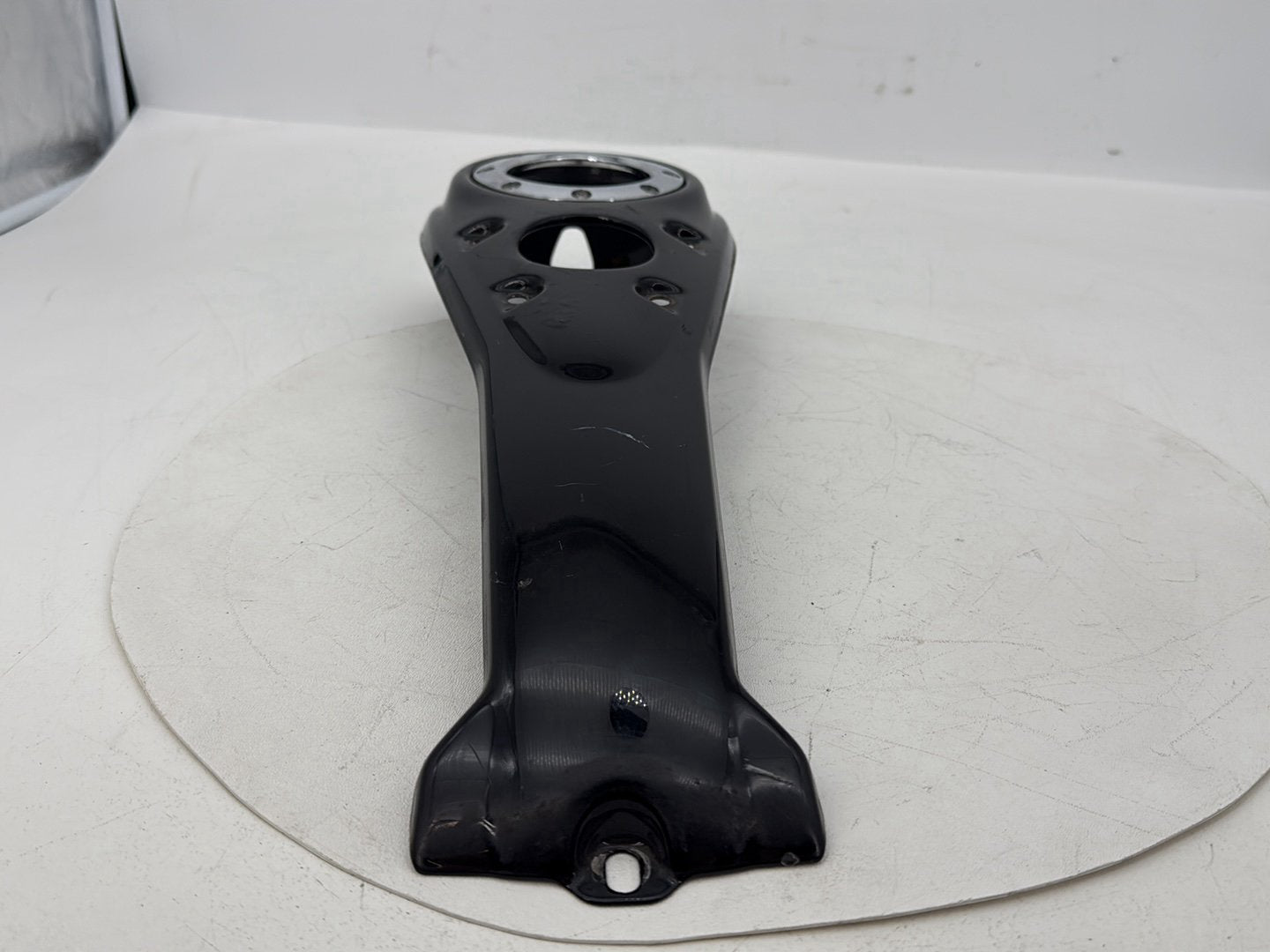 2007 - 2012 Harley-Davidson Dyna Super Glide Fuel Gas Tank Dash Console NOKey 61693-05DH