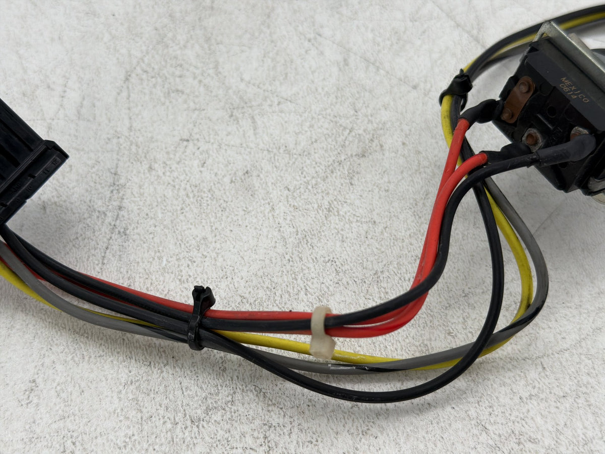 06 Harley Street Glide Touring FLHX OEM Inner Fairing Wire Wiring Harness Switch