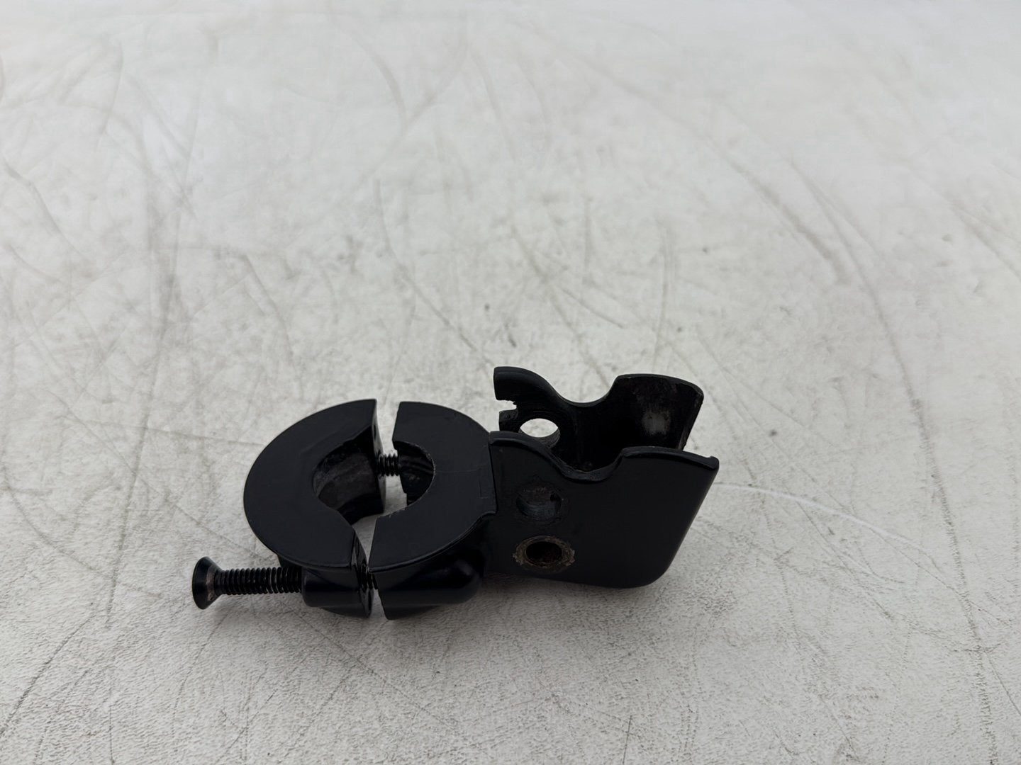 2011 Harley Softail FLSTFB Fat Boy OEM Clutch Control Lever Perch 38608-96