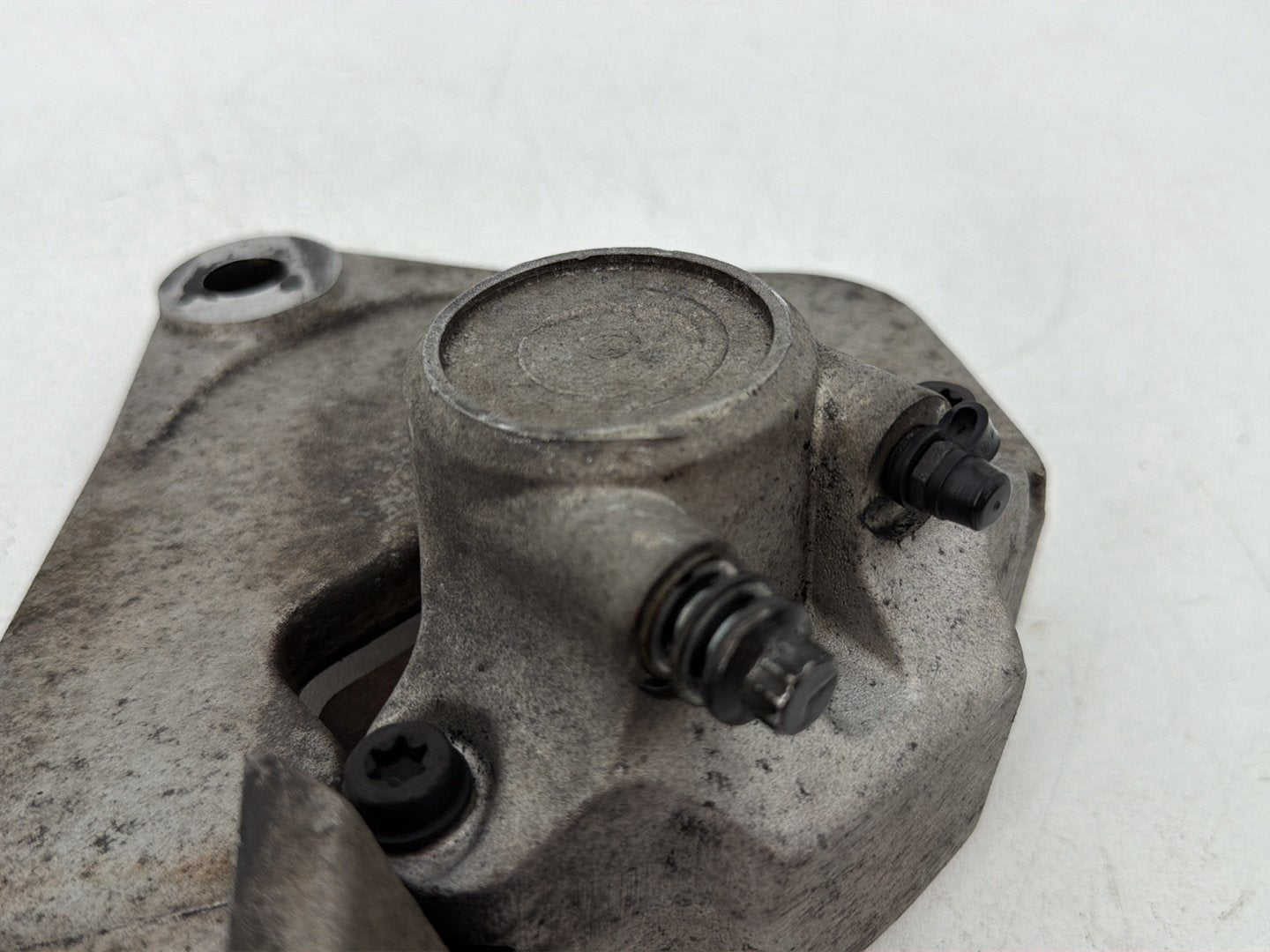 1984 - 1998 Harley-Davidson Touring Electra Glide Classic Rear Back Brake Caliper w/ Bracket 44050-87