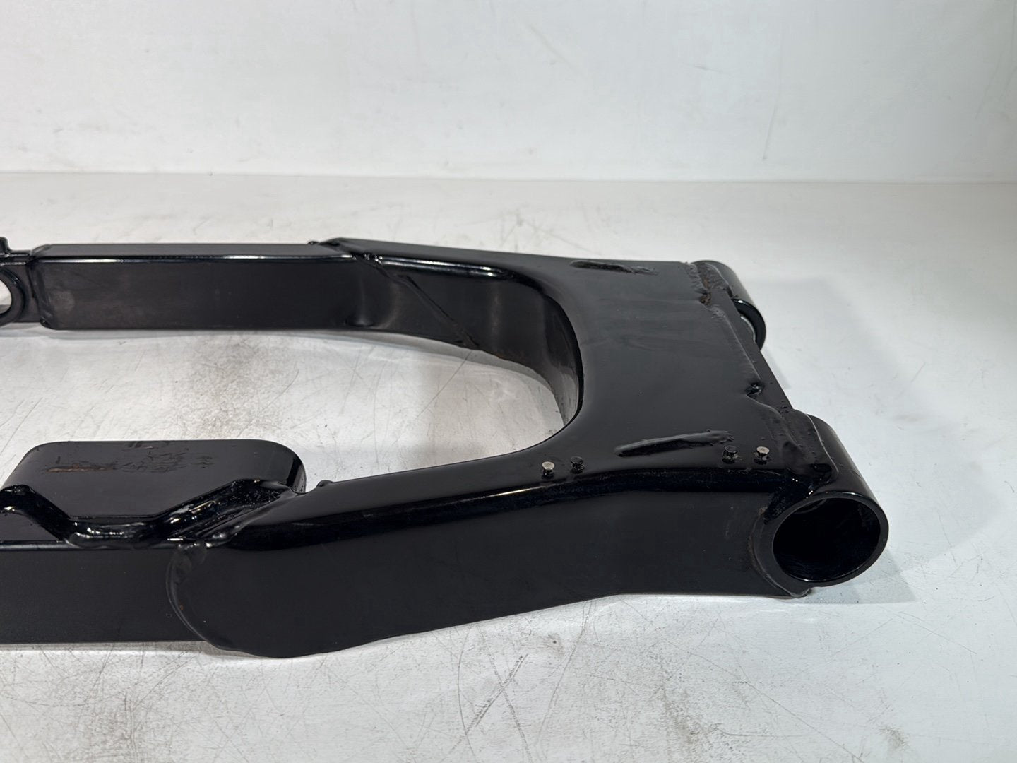 2007 - 2012 Harley-Davidson Touring Electra Glide Ultra Rear Fork Swingarm Swing Arm 	47549-02A