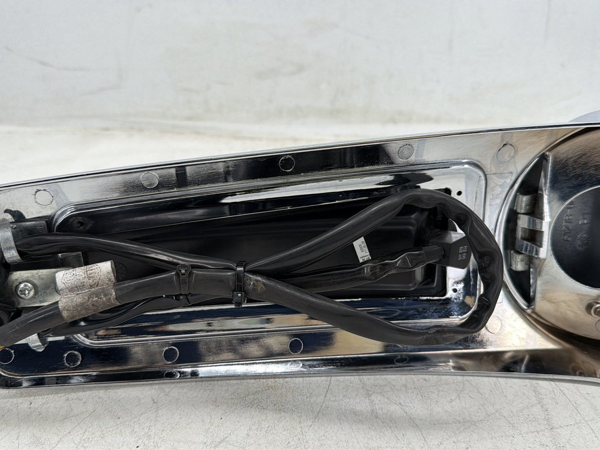 2011 Harley Electra Glide Touring Ultra OEM Fuel Gas Tank Dash Console NOKey