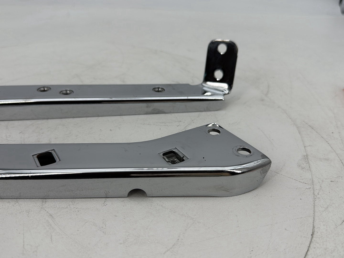 2007 - 2012 Harley-Davidson Touring Electra Glide Ultra Left Right Saddlebag Fender Struts Brackets 	90718-79C