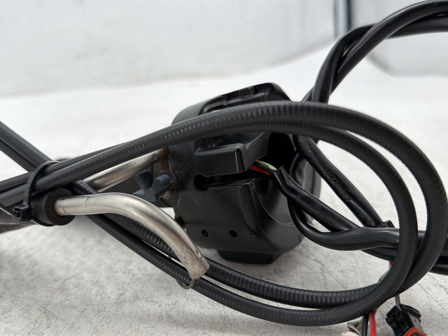 2011 Harley Heritage Softail Classic FLSTC OEM Right Engine Start Kill Switches Controls