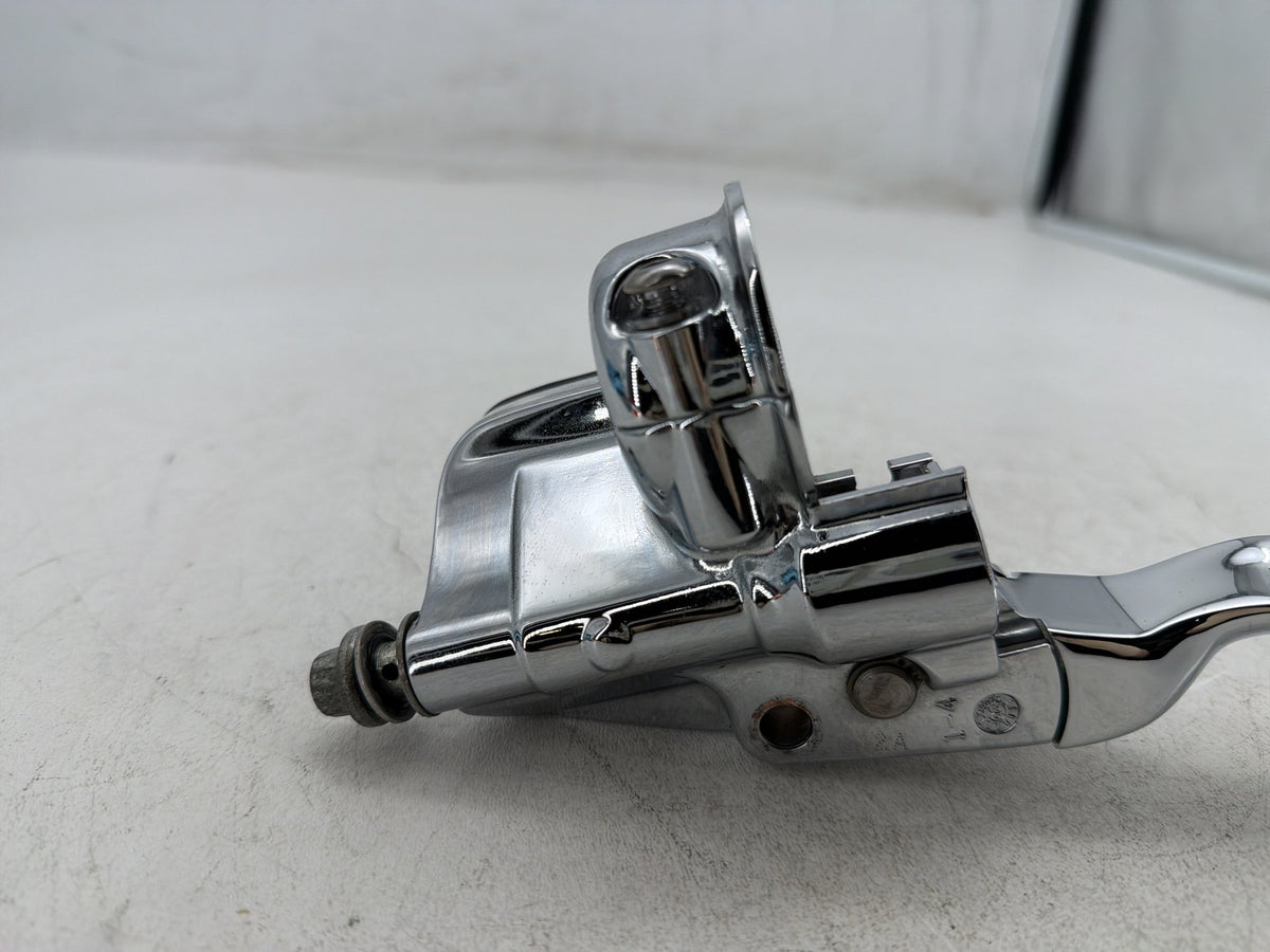 2003 Harley Softail Deuce FXSTDI OEM Front Right Brake Lever Master Cylinder