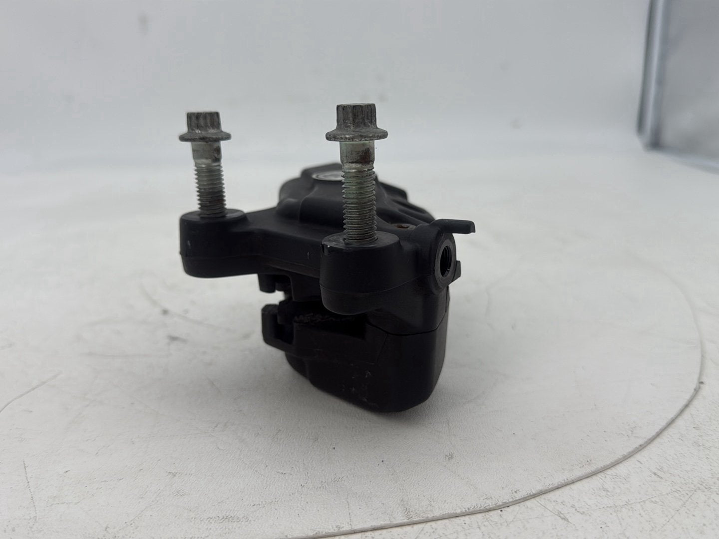 2007 - 2012 Harley-Davidson Touring Electra Glide Ultra Front Right 1 Brake Caliper 44023-08