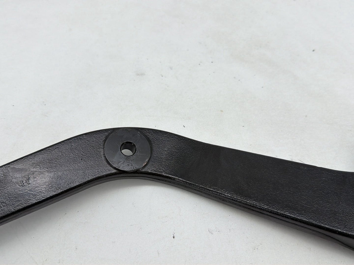 2015 Harley Softail Deluxe FLSTN OEM Rear Left & Right Fender Support Bracket