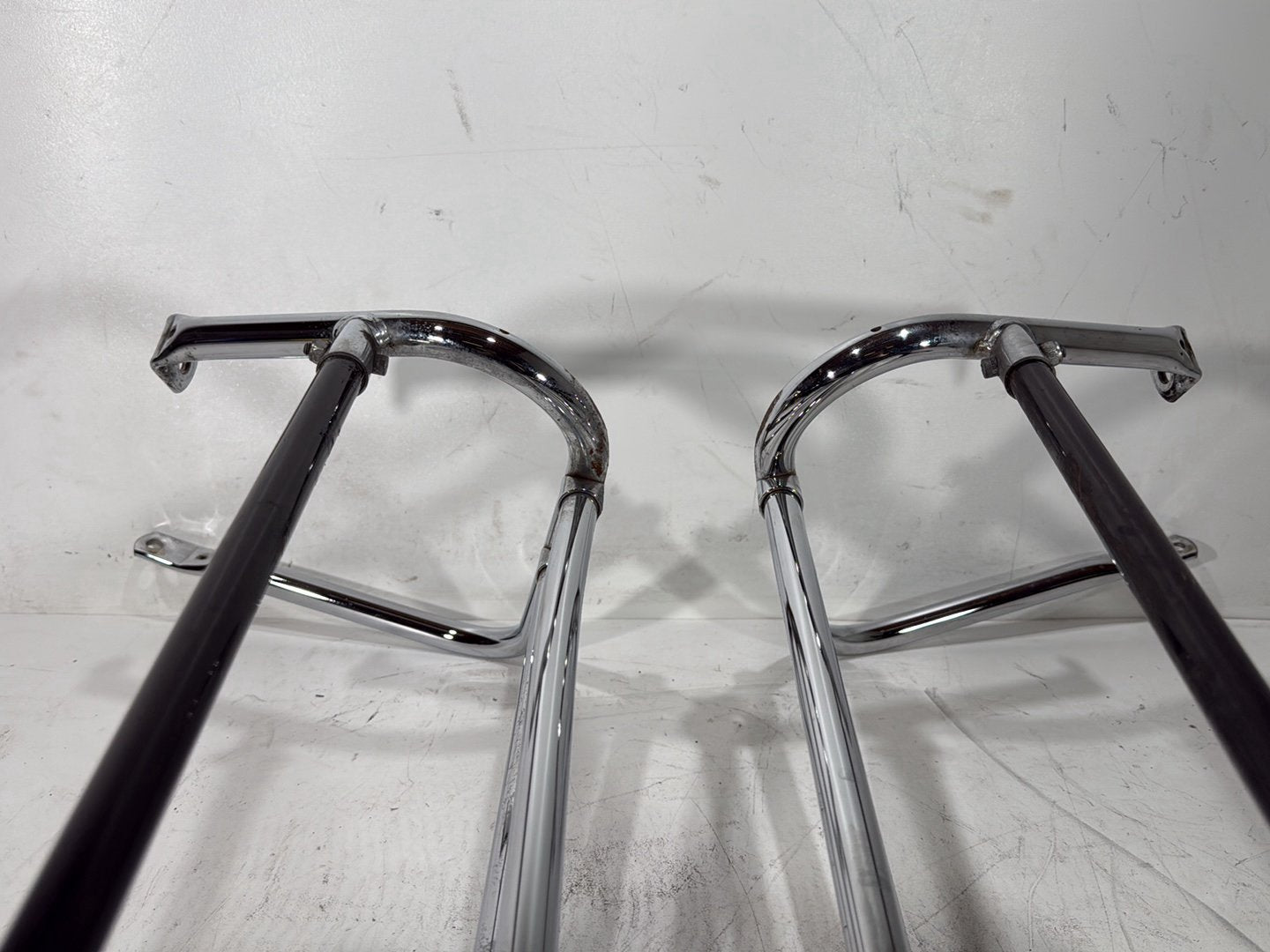 2013 Harley Electra Glide Touring Ultra FLHTCUI OEM Rear Left Right Saddlebag Guard Rails Bar