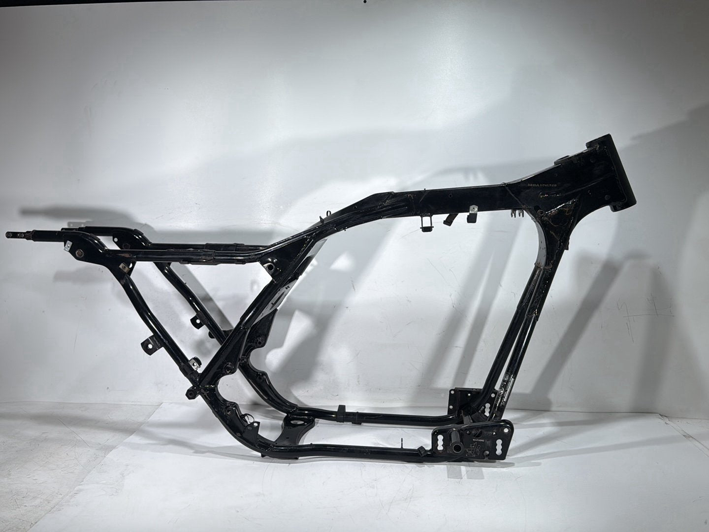 1996 Harley Electra Glide Touring FLHT OEM Body Main Frame Chassis SLVG