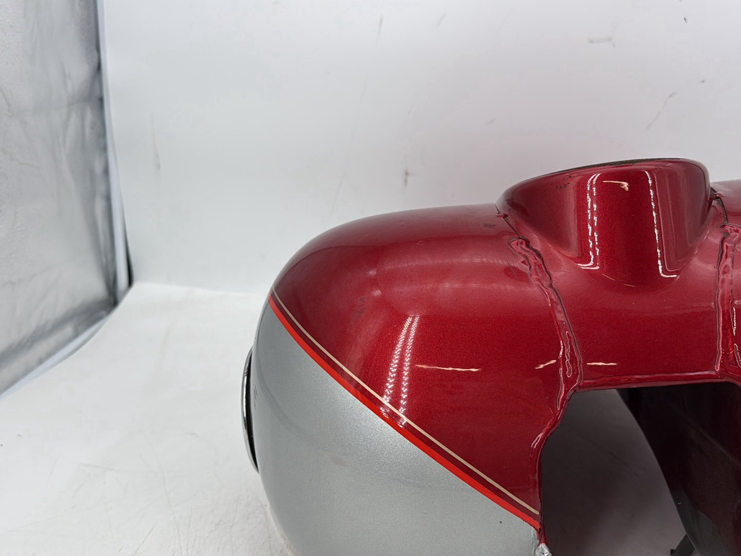 1999 - 2006 Harley-Davidson Touring Electra Glide Ultra Fuel Gas Tank Gasoline Reservoir 61356-03