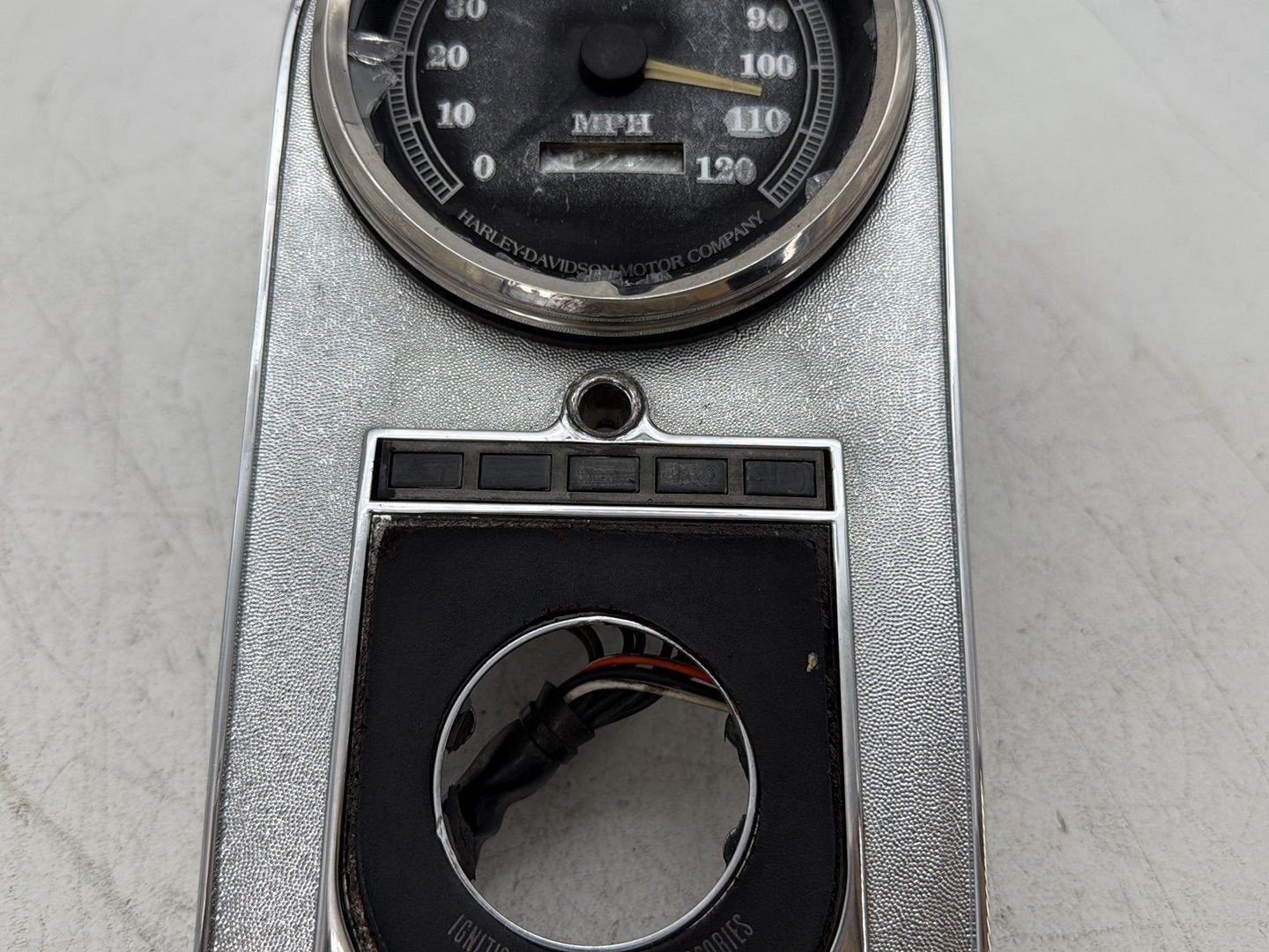 1997 Harley Softail Fat Boy Fuel Tank Dash Console Speedometer NOKey BROKEN 69K