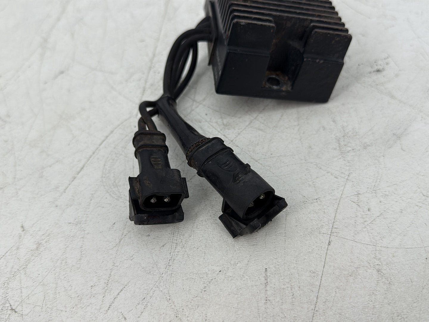 2008 Harley Sportster XL883L 883 Low OEM Voltage Regulator Rectifier 74546-07A