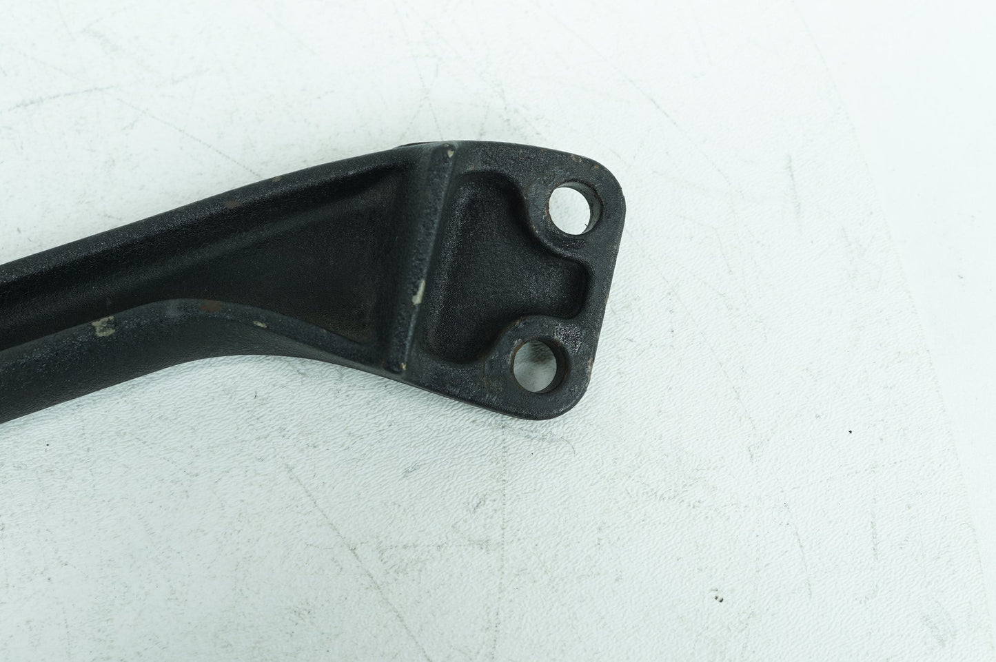 2007 - 2017 Harley-Davidson Dyna Super Glide Right Foot Rest Support Bracket Peg 33032-99
