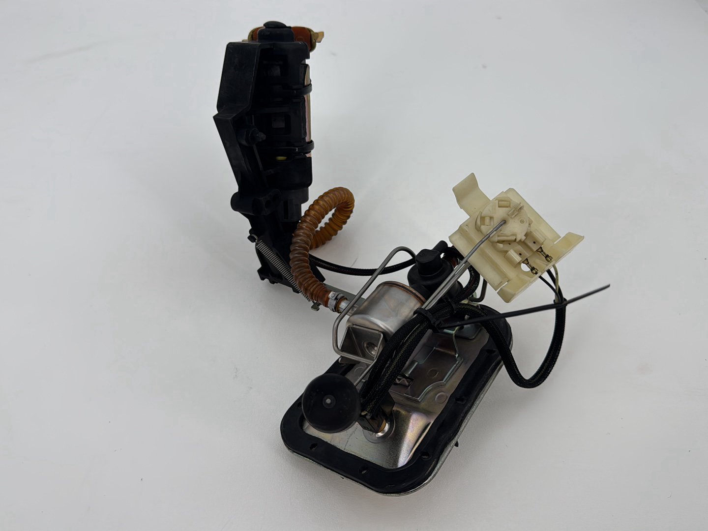 2007 Harley Softail Heritage Classic FLSTC OEM Gas Gasoline Fuel Petrol Pump Sending