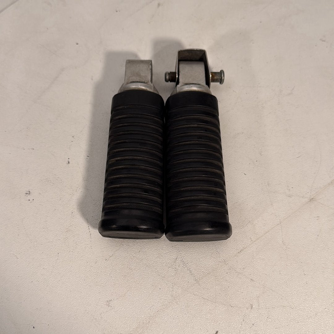 2017 - 2026 Harley-Davidson Softail Heritage Classic 114 Left & Right Step Foot Rest Pegs 50501104