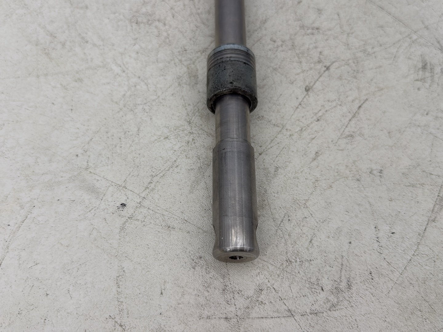 1998 Harley Touring FLHTCUI Electra Glide Ultra OEM Front Wheel Axle Bolt Shaft