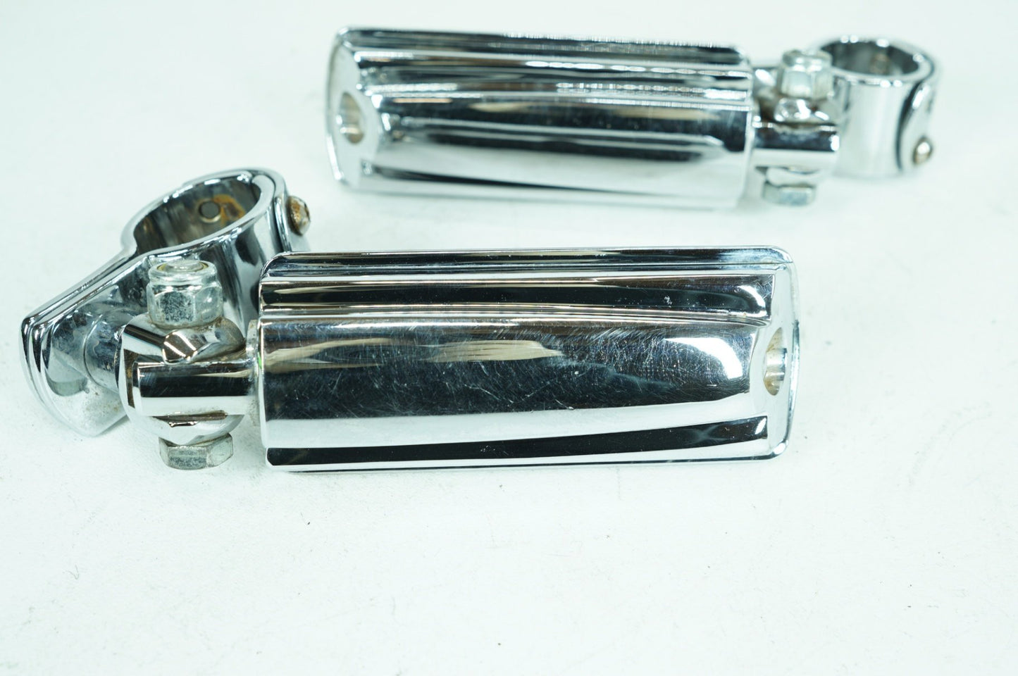 1999 - 2006 Harley-Davidson Softail Fat Boy Front Right Left Highway Foot Pegs 50957-02C