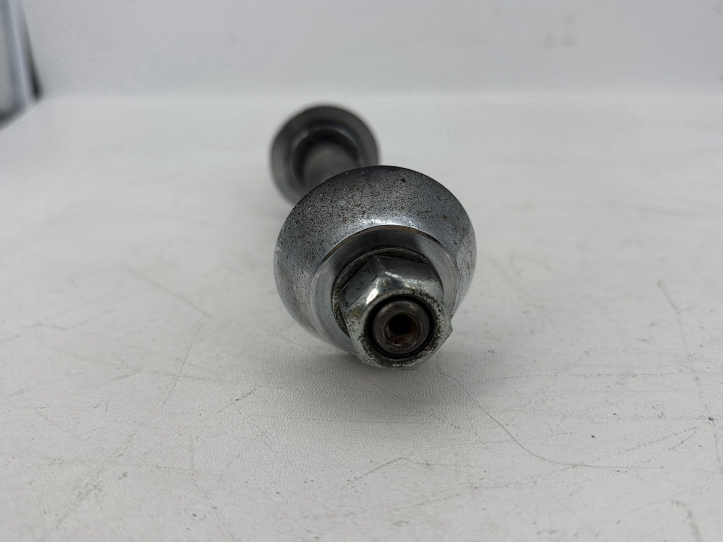 2007 - 2012 Harley-Davidson Dyna Super Glide Front Wheel Axle Bolt Shaft 41628-08