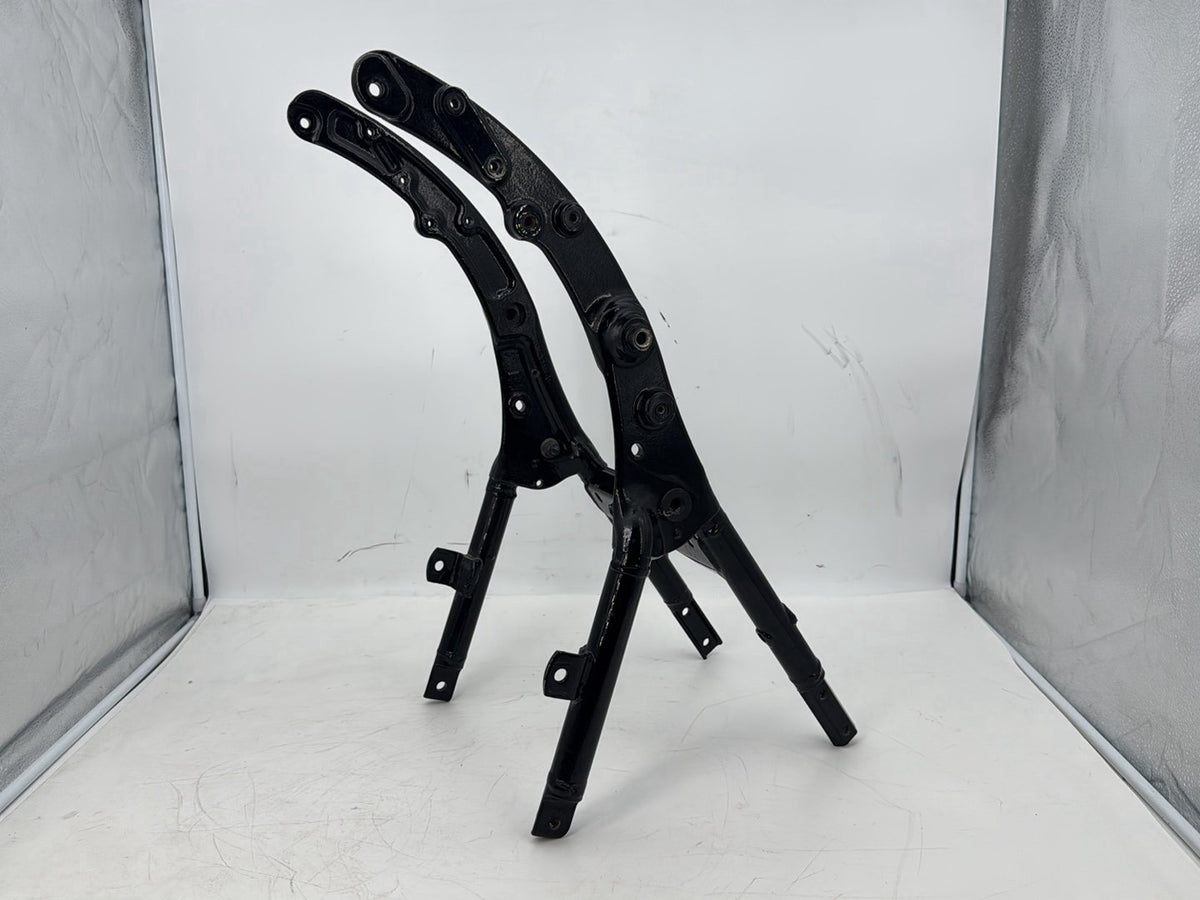 2014 Harley Touring Electra Glide Ultra Rear Back Sub Frame Rail Bar 48079-09BHP