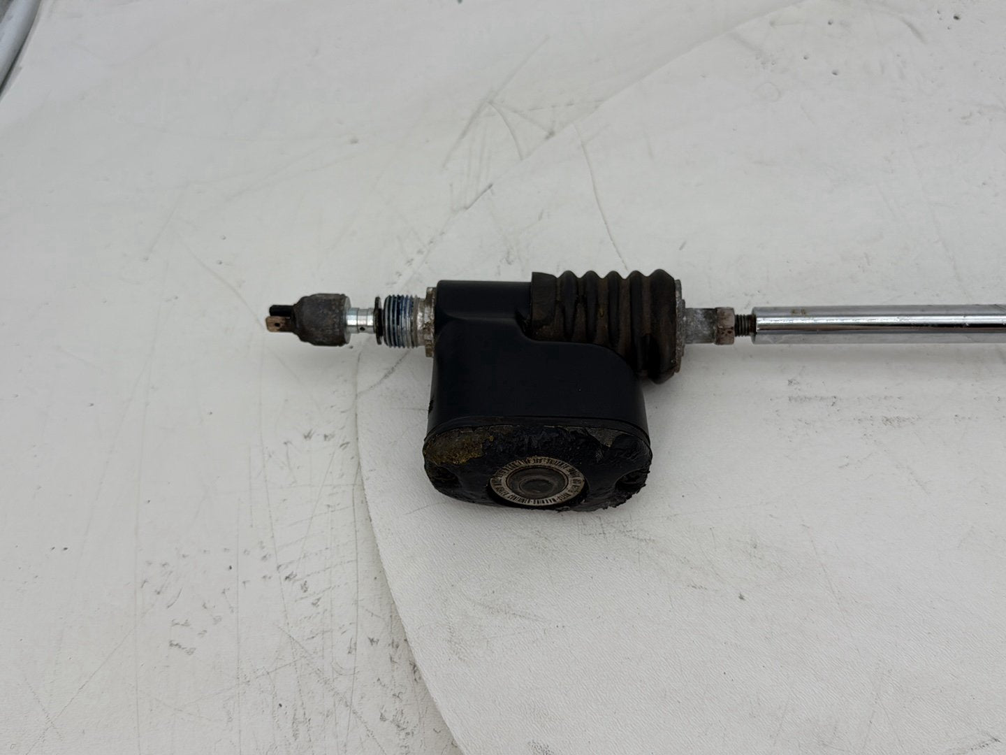 2008 Harley Dyna FXDL Low Rider Anniversary OEM Rear Brake Master Cylinder Reservoir