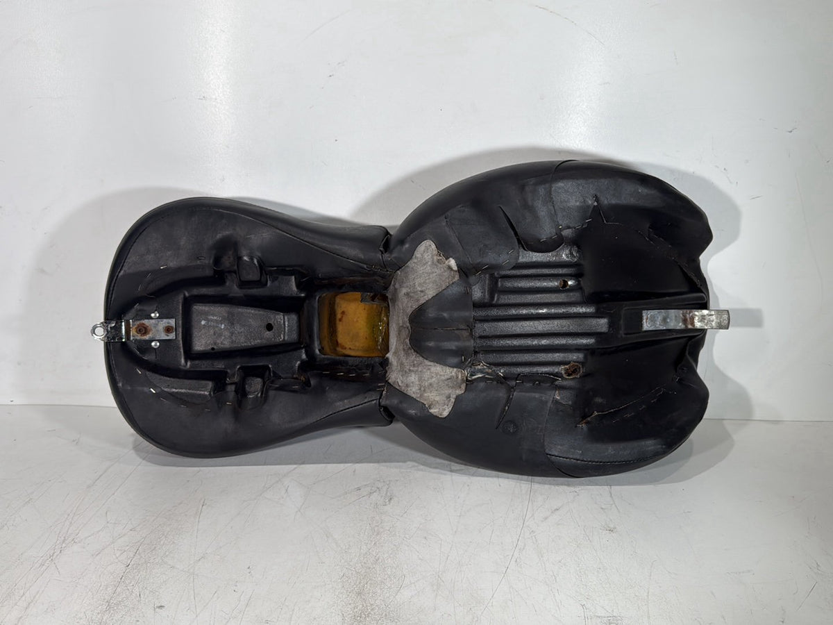 1999 - 2006 Harley-Davidson Touring Road King Police Passenger Rider Driver Seat Saddle 52949-97A