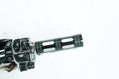 1999 - 2006 Harley-Davidson Touring Electra Glide Ultra Handlebars Left Right Switches Controls 55924-97, 45013-96D