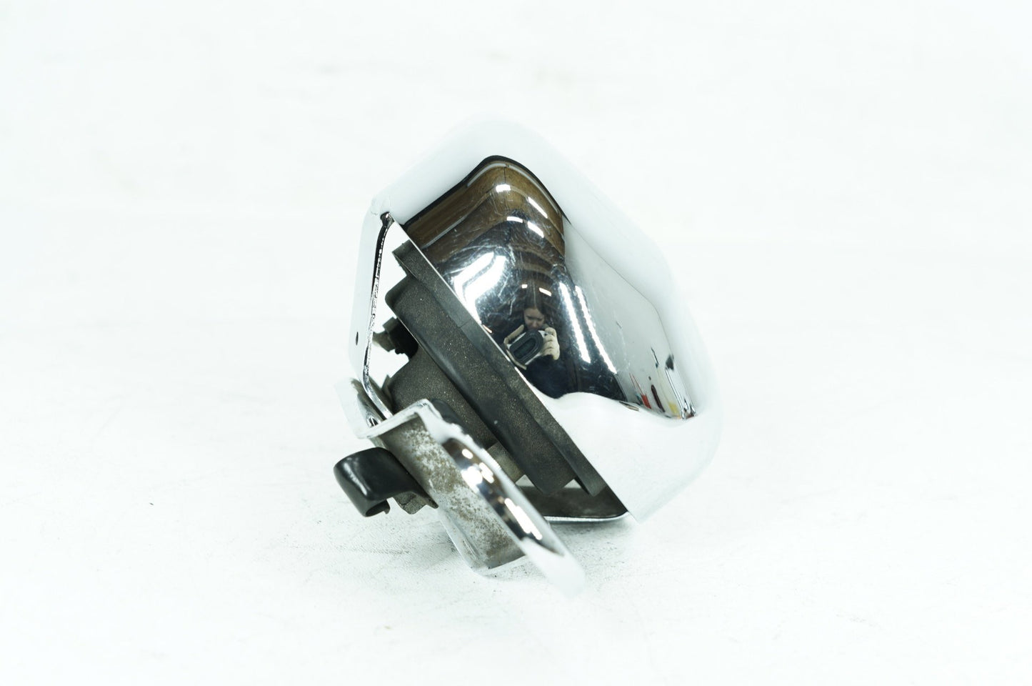 2004 - 2013 Harley-Davidson Sportster Custom Horn Signal Klaxon Chrome Cover 69060-90F