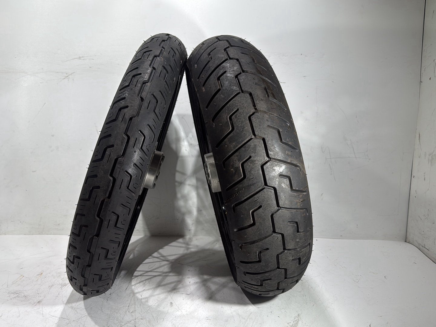 2009 Harley Dyna Street Bob FXDB OEM Front Rear Wheel Rim Tire Spoked 17" 19"