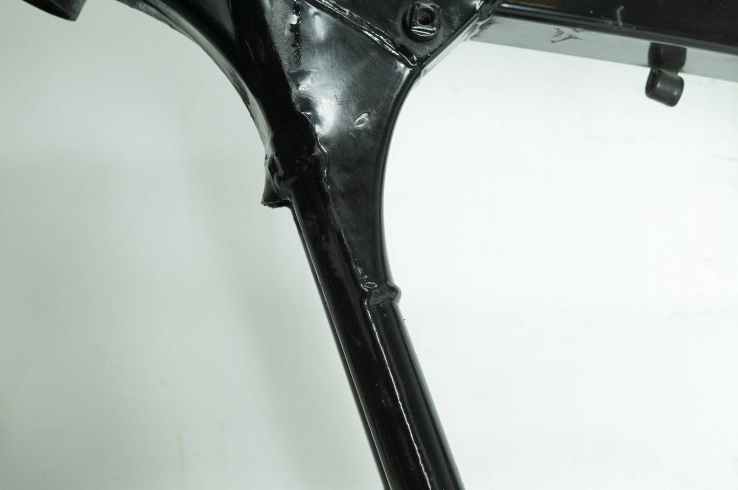 1999 - 2006 Harley-Davidson Touring Electra Glide Ultra Body Main Frame Chassis SLVG 47900-02A